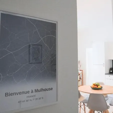 L'echappee Belle, Proche Gare 아파트