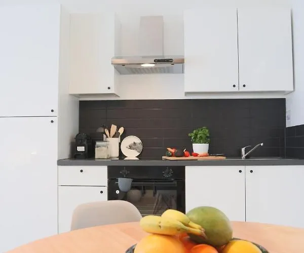 L'echappee Belle, Proche Gare 아파트