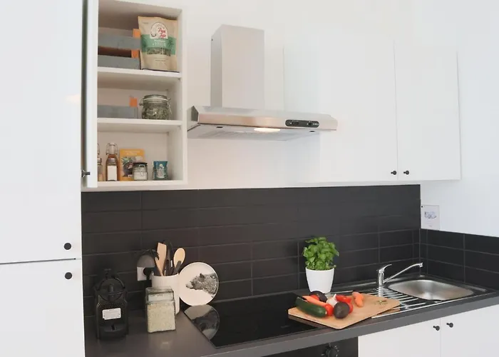 L'echappee Belle, Proche Gare *